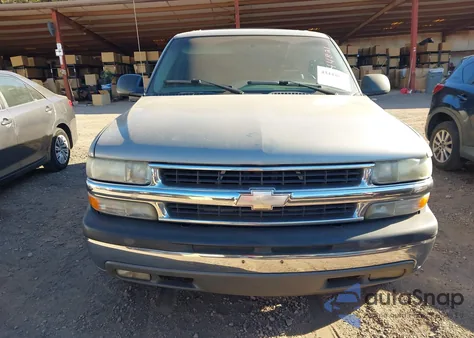 2002 Chevrolet Suburban 1500 Ls из США, поврежденный, VIN 1GNEC16Z12J132858